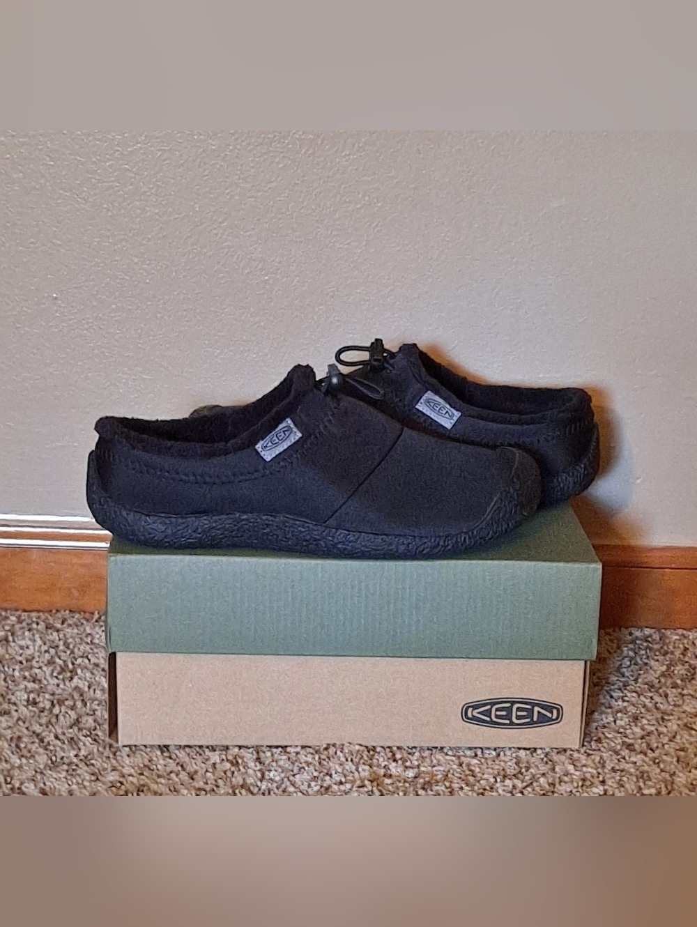 KEEN Howser 3 Slide Women’s Black Slip-On Casual Shoes Size 6.5